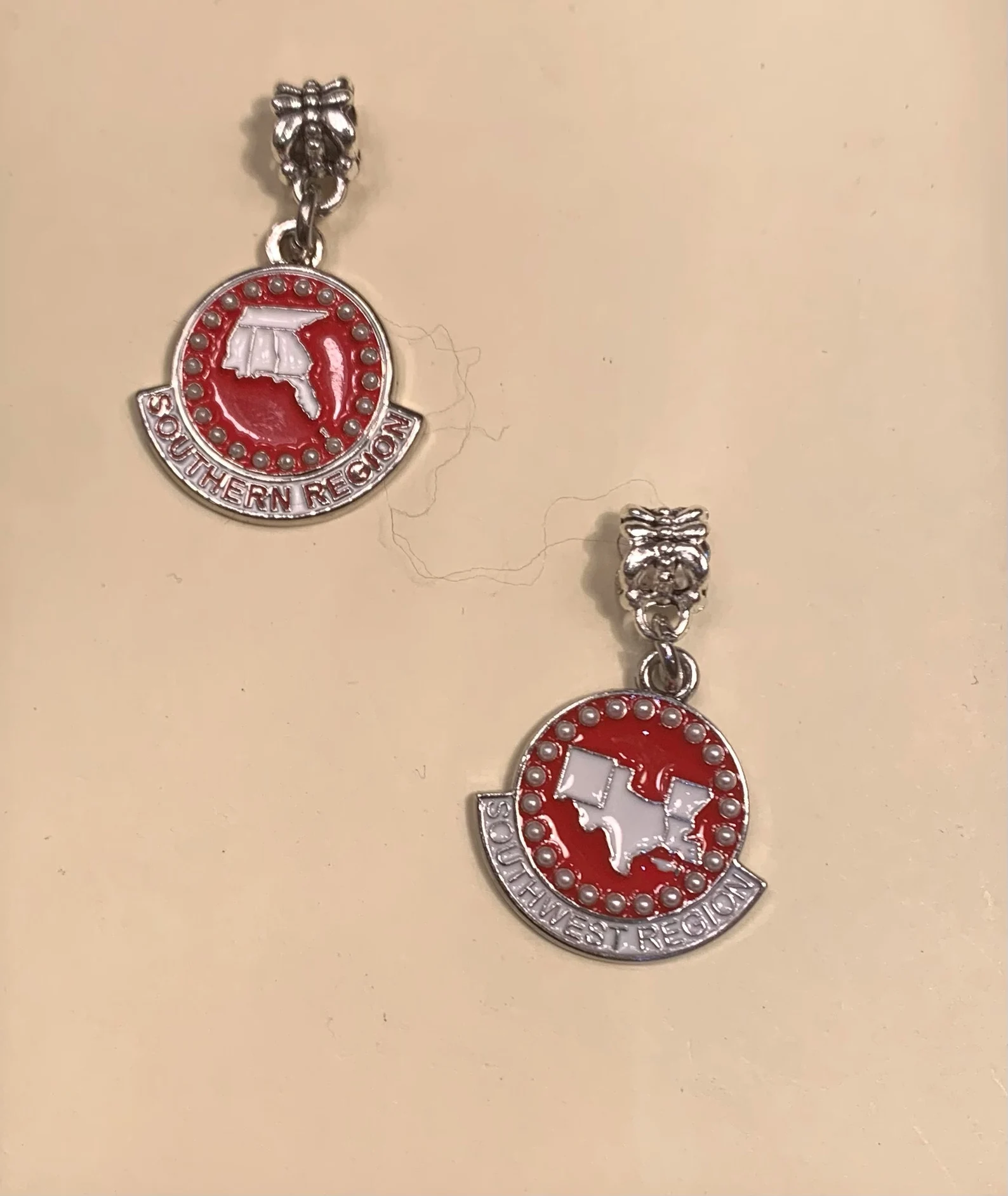 DST - Region Charm